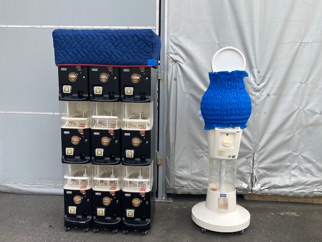 ガチャガチャ機器輸送用カバー